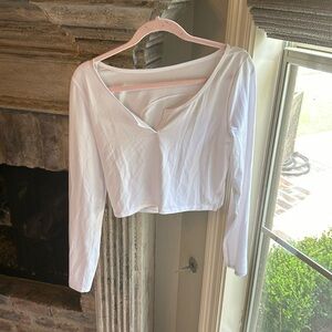 Lululemon white long sleeve cropped shirt, size 6